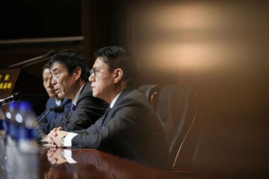 色精品一区二区三区